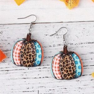 Handmade wooden pumpkin earrings | fall | autumn | Thanksgiving | Halloween